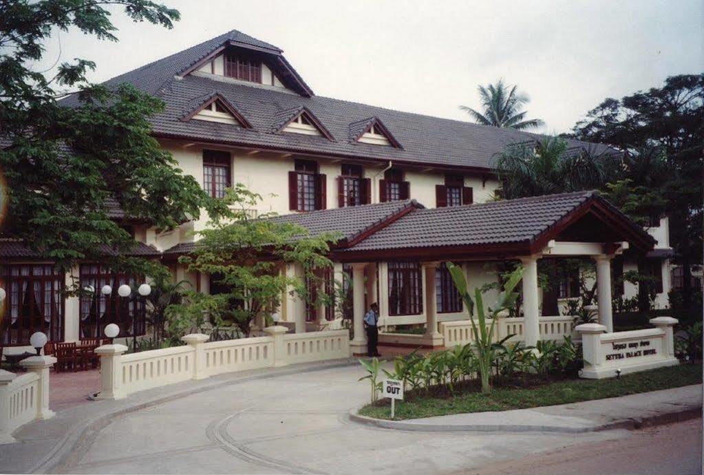 Settha Palace Hotel Вьентьян Экстерьер фото